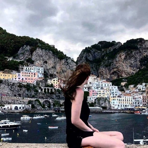 Meet your Posher, Geena - Picture 4 of 5